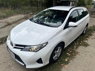 TOYOTA AURIS Touring Sports 1.33 Active /126ezerKM/GYÖNYÖRŰ