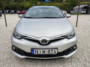 TOYOTA AURIS Touring Sports 1.33 Live MAGYARORSZÁGI-VÉGIG MÁRKASZERVIZBEN SZERVIZELT