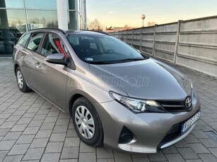 TOYOTA AURIS Touring Sports 1.4 D-4D Live