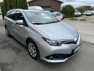 TOYOTA AURIS Touring Sports 1.6 Selection M.ORSZÁGI S.MENTES V.SZ.KÖNYV KAMERA ÉRINTŐ KÉPERNYŐS NAVIGÁCIÓ TEMPOMAT 180EKM