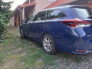 TOYOTA AURIS Touring Sports 1.8 HSD Active MY17 Tempomat (Automata)