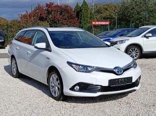 TOYOTA AURIS Touring Sports 1.8 HSD Active Trend+ TSS (Automata) 16 ALU-ÜLÉS F-T.KAMERA-TÁV T.TEMPOMAT-NAVI-172ekM