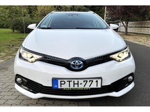 TOYOTA AURIS Touring Sports 1.8 HSD Active Trend+ TSS (Automata) Mo.-i első tulajdonostól Friss szerviz Garantált km AFÁ-s