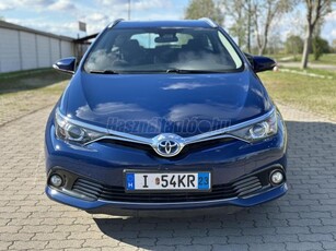 TOYOTA AURIS Touring Sports 1.8 HSD Live Plus TSS (Automata) Ülésfűtés - TSS - Kamera