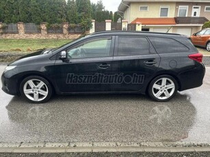 TOYOTA AURIS Touring Sports 2.0 D-4D Style