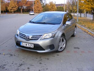 TOYOTA AVENSIS 1.6 Sol Kevesett futott. újszerű