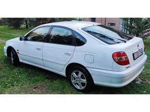 TOYOTA AVENSIS 2.0 D-4D