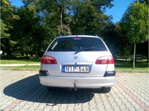 TOYOTA AVENSIS 2.0 D-4D