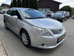 TOYOTA AVENSIS 2.0 D-4D Sol Plus V.SZ.KÖNYV 2X DIGIT KLÍMA ESP 171E KM