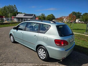 TOYOTA AVENSIS VERSO 2.0 Linea Sol Magyarországi. 4 gyári kulcs