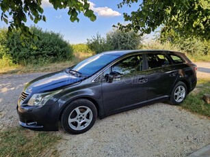 TOYOTA AVENSIS Wagon 1.8 Business