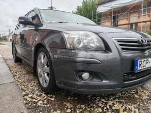 TOYOTA AVENSIS Wagon 1.8 Sol