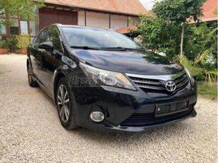 TOYOTA AVENSIS Wagon 2.0 D-4D Executive Facelift.Navi.kamera.Tempomat.Vonóhorog..Második tulajdonos!Toyota karbantartott