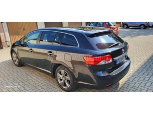 TOYOTA AVENSIS Wagon 2.0 D-4D Executive PANORÁMATETŐ