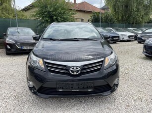 TOYOTA AVENSIS Wagon 2.0 D-4D Premium 107000.Tempomat.Navi.Szervizélet !