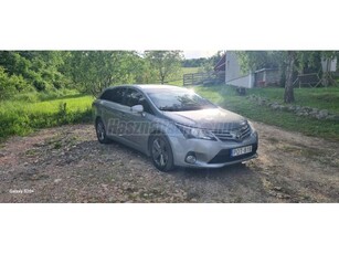 TOYOTA AVENSIS Wagon 2.0 D-4D Premium