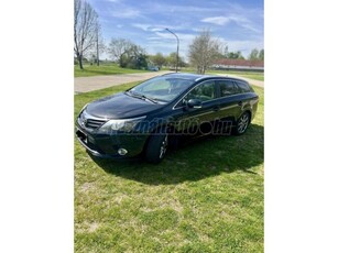 TOYOTA AVENSIS Wagon 2.0 D-4D Premium T27