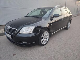 TOYOTA AVENSIS Wagon 2.0 D LEINFORMÁLHATÓ 193.000KM!DIGIT KLÍMA!ALUFELNI!MULTIKORMÁNY!