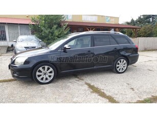 TOYOTA AVENSIS Wagon 2.0 Sol