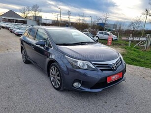 TOYOTA AVENSIS Wagon 2.2 D-4D Executive 3 ÉV Garanciával . szép állapotban . 0 ft önerőtől hitelre is