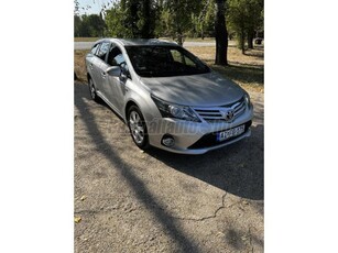 TOYOTA AVENSIS Wagon 2.2 DCAT Executive (Automata)