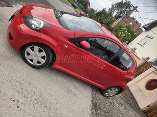 TOYOTA AYGO 1.0