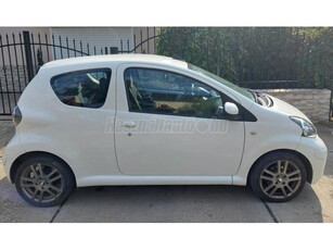 TOYOTA AYGO 1.0 Blue