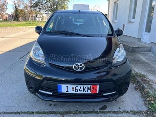 TOYOTA AYGO 1.0 Fun Plusz M M csak 106000 km!!!!! 2 gy. kulcs.. végig. szk. Klíma gyári NAVI!