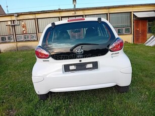 TOYOTA AYGO 1.0 Plusz AC klíma navigácio EL ABLAK