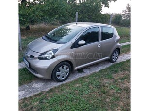 TOYOTA AYGO 1.0 Plusz