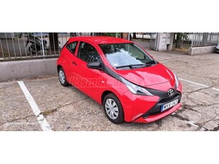 TOYOTA AYGO 1.0 x