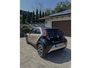 TOYOTA AYGO X 1.0 VVT-i Style Tech Vision CVT