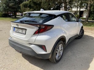 TOYOTA C-HR 1.2T Comfort