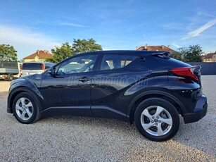 TOYOTA C-HR 1.8 Hybrid Active (ülésfűtéssel) e-CVT / ÁFÁS / MAGYARORSZÁGI / 1 TULAJ / SZERVÍZKÖNYV / GARANCIA /