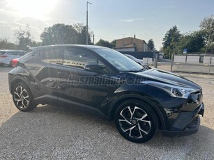 TOYOTA C-HR 1.8 Hybrid Comfort Business e-CVT