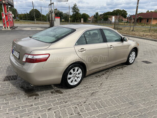 TOYOTA CAMRY 2.4 Hybrid (Automata)