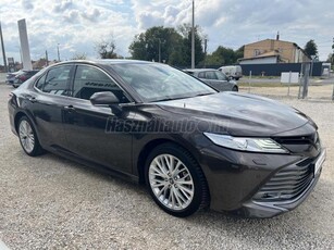 TOYOTA CAMRY 2.5 Hybrid Executive CVT