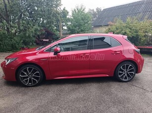 TOYOTA COROLLA 1.8 Hybrid Executive e-CVT NEM EGY ALAP KIVITEL