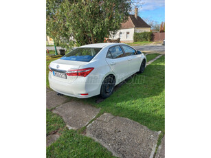 TOYOTA COROLLA Sedan 1.33 Live