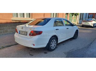 TOYOTA COROLLA Sedan 1.4 d-4d luna KARTERGÁZOS A MOTOR!!!