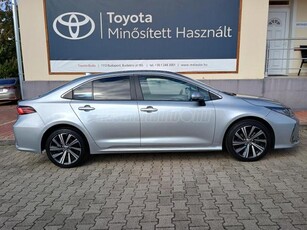 TOYOTA COROLLA Sedan 1.5 Comfort Style Tech 2 év Minősített Toyota Használt garanciával!