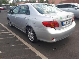 TOYOTA COROLLA Sedan 1.6 Executive