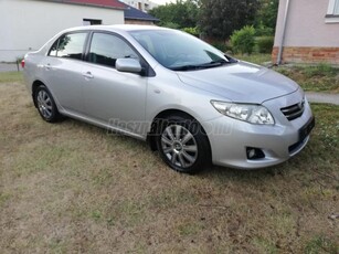 TOYOTA COROLLA Sedan 2.0 D-4D Executive Csodaszép!!!