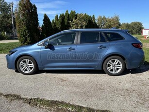 TOYOTA COROLLA Touring Sports 1.8 Hybrid Comfort Style Tech e-CVT LED-FÉNYSZORÓ NAVI TÁVOLSÁGTARTÓ Ü.FŰTÉS KAMERA CARPLAY SÁVTARTÓ