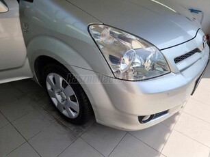 TOYOTA COROLLA VERSO 1.8 Linea Sol