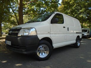 TOYOTA HI-ACE Hiace 2.5 D-4D 4x4 Panel Van ÖSSZKEREKES---2012-s MODELL---CSERÉLHETŐ