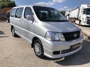 TOYOTA HI-ACE Hiace 2.5 D-4D Bus