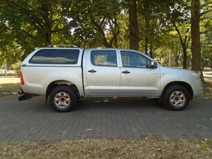 TOYOTA HI LUX Hilux 2.5 D-4D 4x4 Double Comfort AC 1.TULAJ-Jéghideg Klima----CSERÉLHETŐ