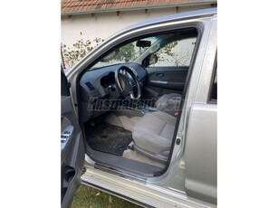 TOYOTA HI LUX Hilux 2.5 D-4D 4x4 Double SR+