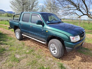 TOYOTA HI LUX Hilux 2.5 D-4D 4x4 Double SR5